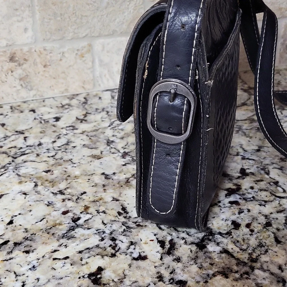 Patricia Nash Black Crossbody - Picture 3 of 12